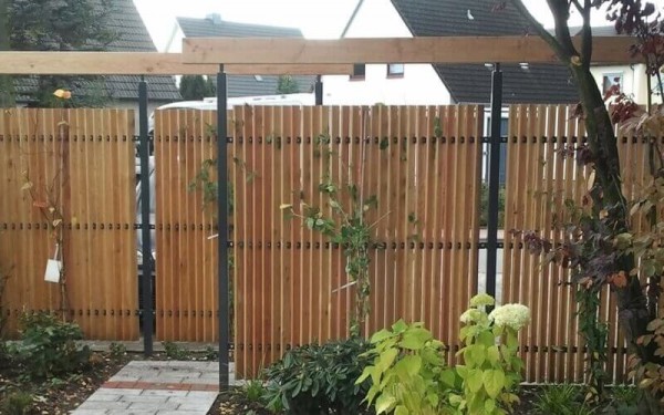 Sichtschutz im Reihenhausgarten Sichtschutz im Reihenhausgarten